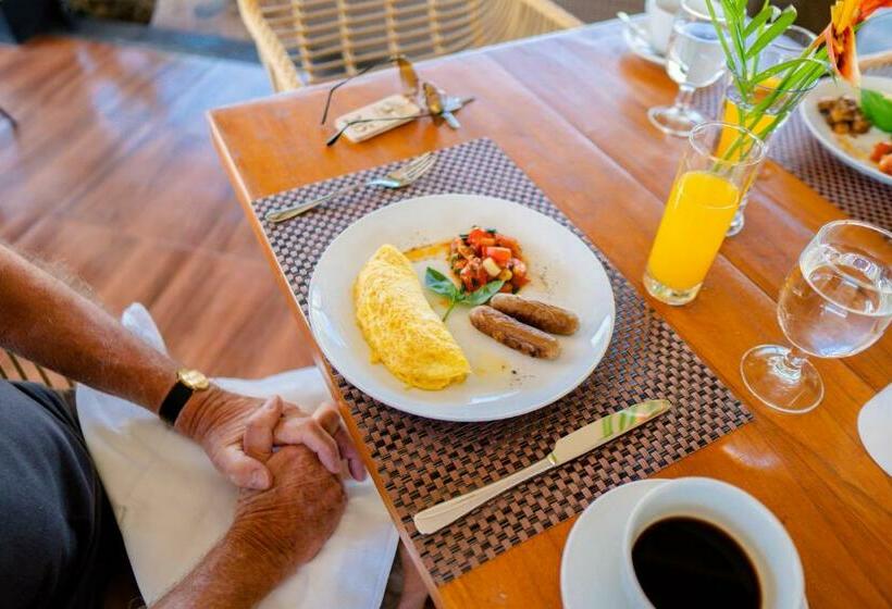 ホテル Green D Mel Bali