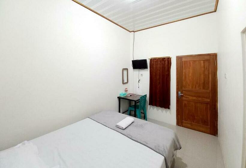 Hotell Griya Mutiara Serayu Syariah Near Univ Merdeka Madiun