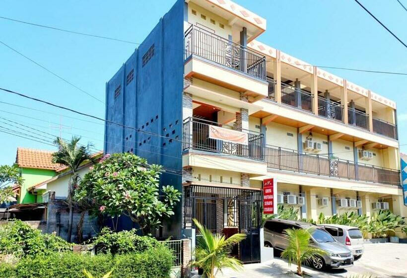 Hotel Griya Mutiara Serayu Syariah Near Univ Merdeka Madiun