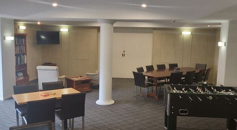 בית מלון כפרי Leura Gardens Resort