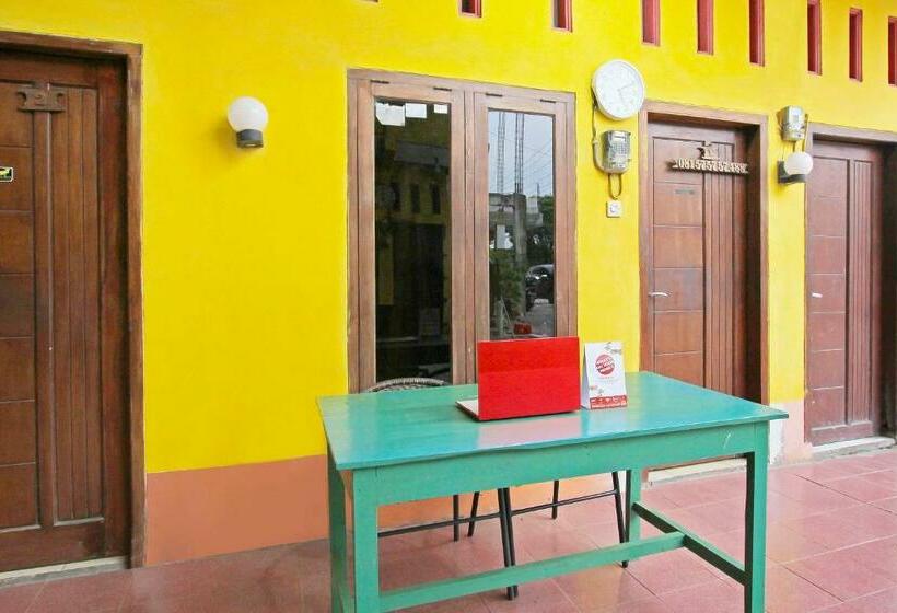 Отель Oyo 91474 Srikaya 1