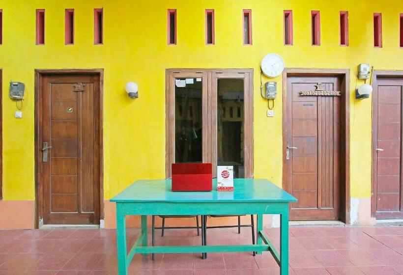 Отель Oyo 91474 Srikaya 1