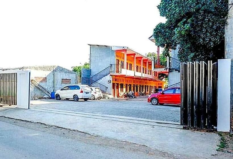 ホテル Oyo 91476 Srikaya  3