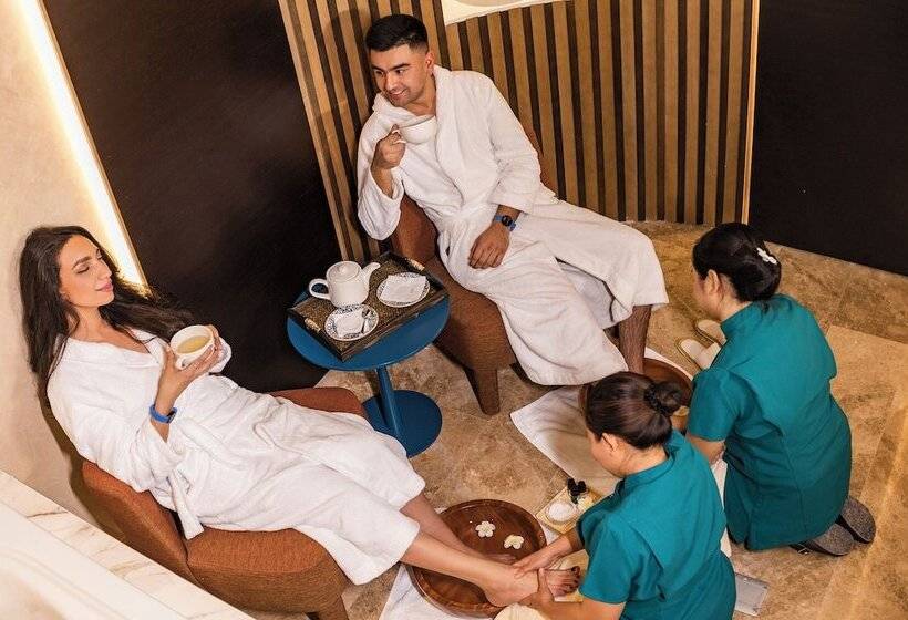 בית מלון כפרי Hilton Samarkand Regency