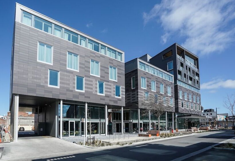 هتل The Langlands