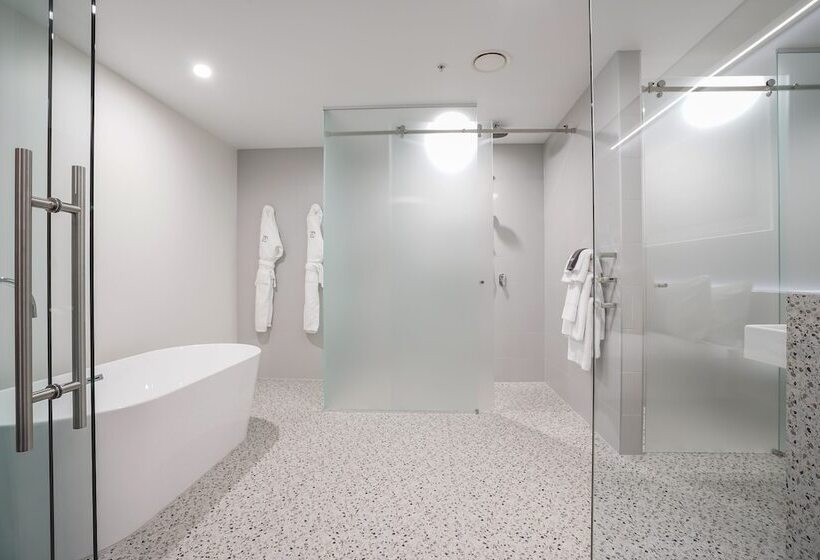 هتل The Langlands