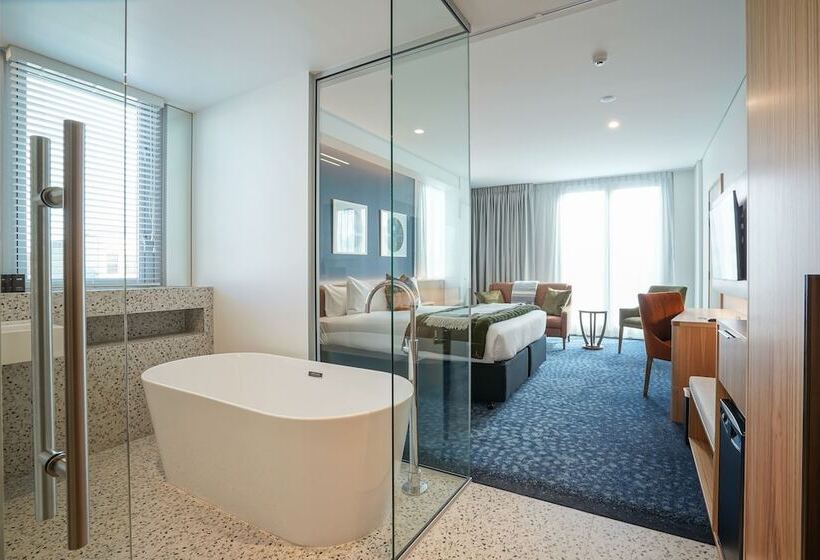 هتل The Langlands