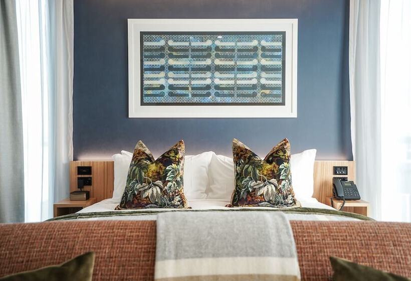 هتل The Langlands