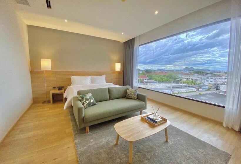 ホテル Wisma Ratchaburi