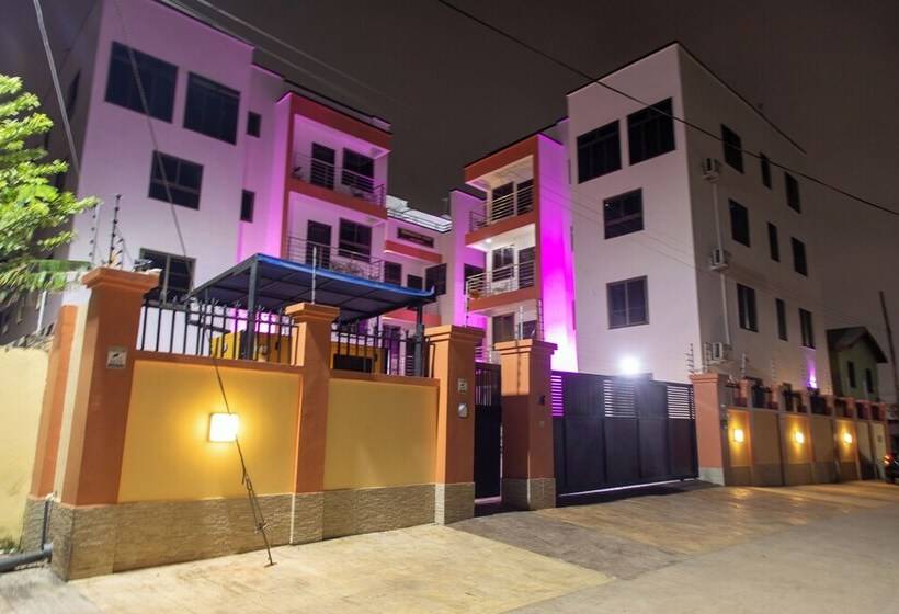 Impeccable 1 Bedroom Furnished Apartment In Accra