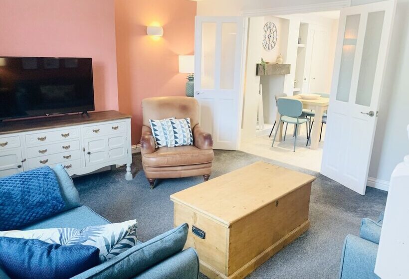 Inviting Townhouse In Bedlington