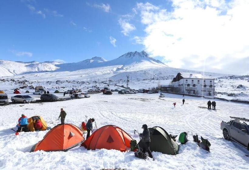 Karbeyaz Hotel & Resort