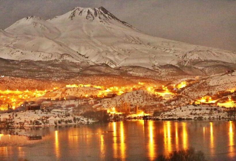 Karbeyaz Hotel & Resort