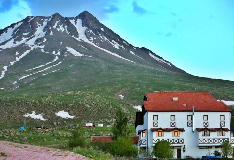 Karbeyaz Hotel & Resort