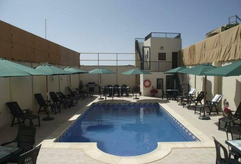 پانسیون Qronfli Holiday Accommodation