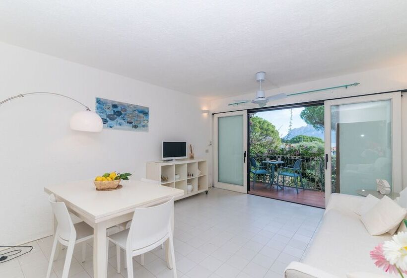 Piazzetta Casa Paola 200m From The Sea