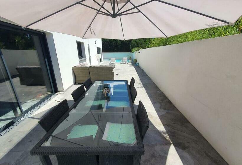 Villa Neuve Exceptionnelle Avec Piscine Et Spa