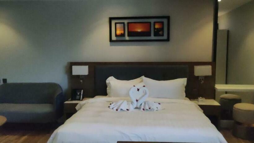 هتل Warwick Al Jubail