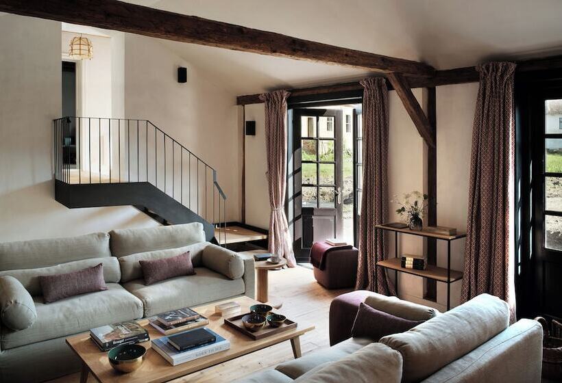 Отель Bethlen Estates Transylvania