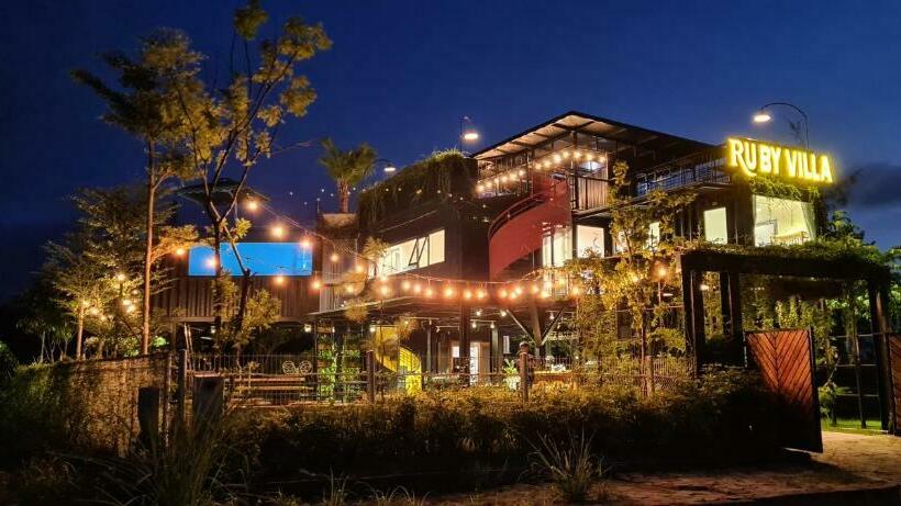هتل Ruby Villa