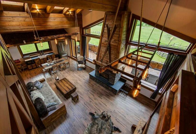 펜션 Avalanche Plaiul Foii