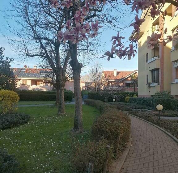 Пансион La Casa Blu  Forum Di Assago, Humanitas, Milanofiori, Ieo