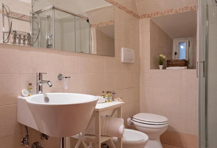 بنسيون Casa Vèra Camelia Apartment