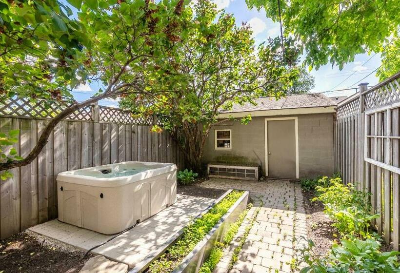 膳宿费 Cozy 5 Bedroom House In Downtown Toronto By Globalstay