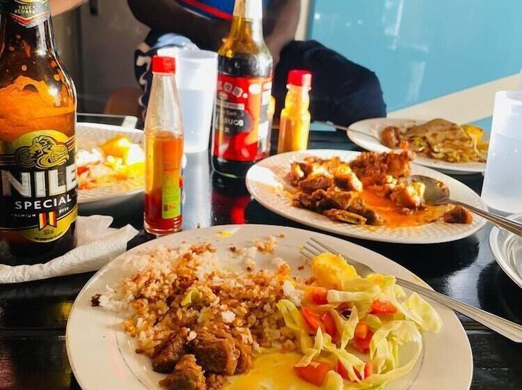 پانسیون Plastic Bottles House