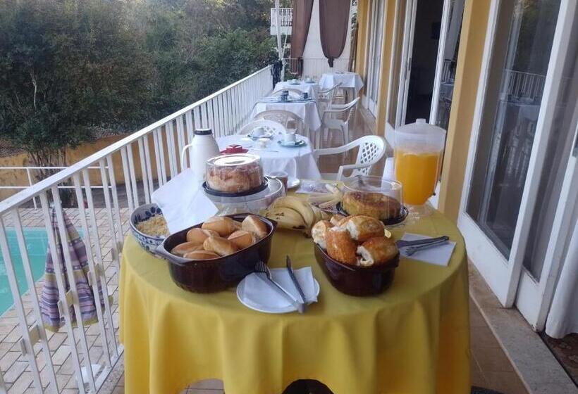 膳宿费 Pousada Da Tia Re