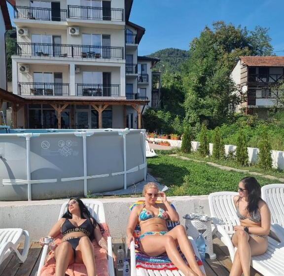 渡假胜地  Casa Soarelui