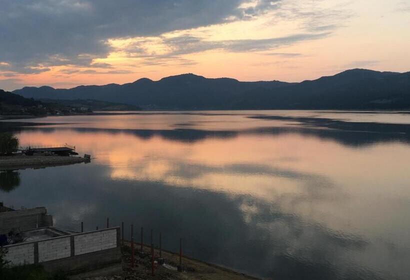 渡假胜地  Casa Soarelui