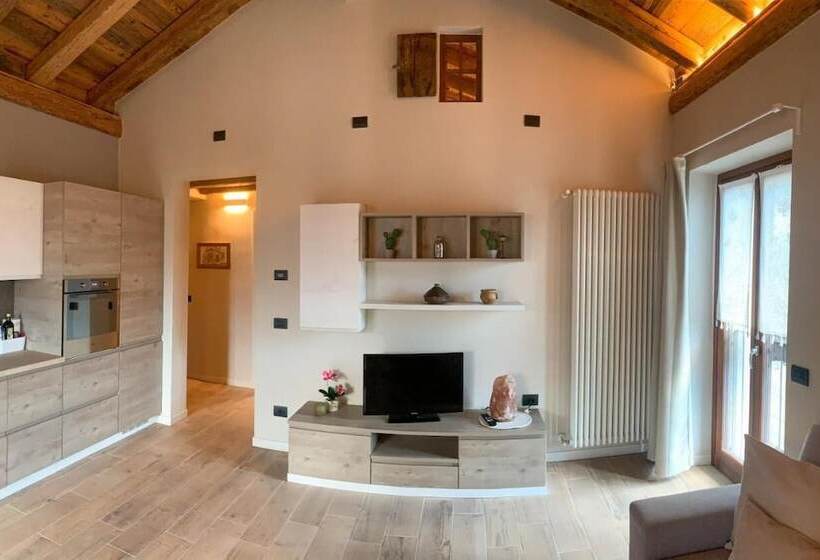 Alle Macine   Ancient Molino Maufet Watermill   Lake Como View