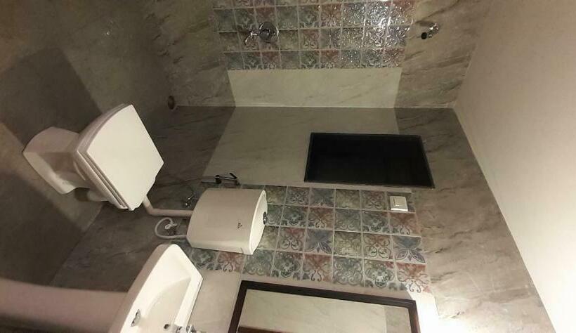 住宿加早餐  Delight Hostel Goa Candolim