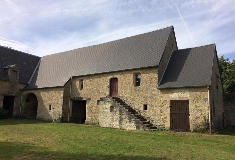 ベッドアンドブレックファースト Le Manoir Des Doyens Loft   Sleeps 8   Breakfast Included!