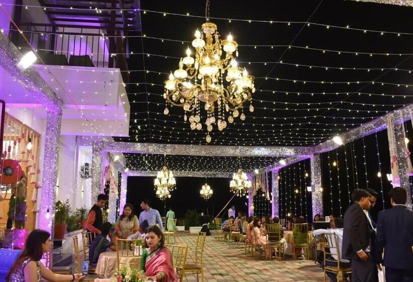 בית מלון כפרי Peaks And Pines Resort