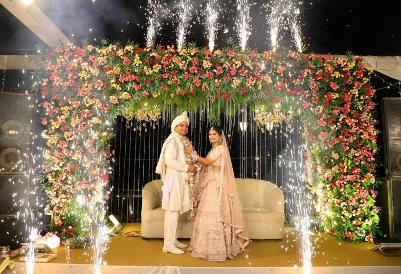 בית מלון כפרי Peaks And Pines Resort