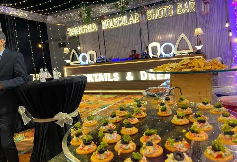 בית מלון כפרי Peaks And Pines Resort