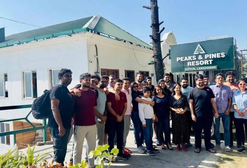 בית מלון כפרי Peaks And Pines Resort