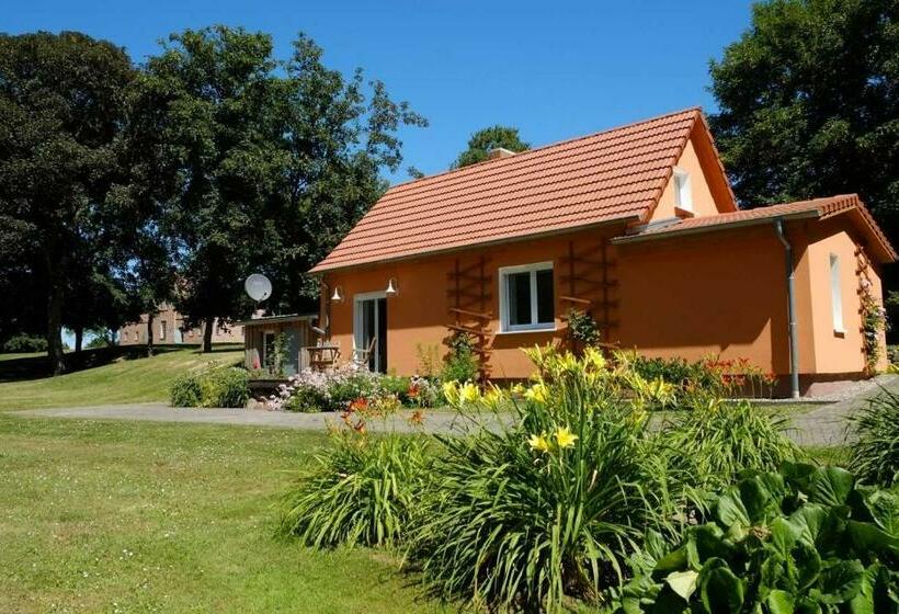 Отель Schloss Zinzow