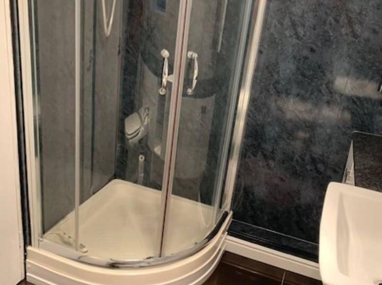 Lovely 5 Person Chalet In St Margaret S At Cliffe