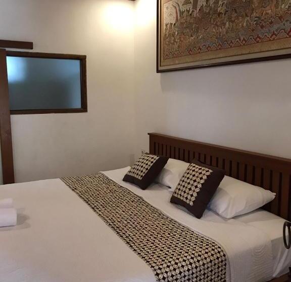 펜션 Arsa Wayan Guest House
