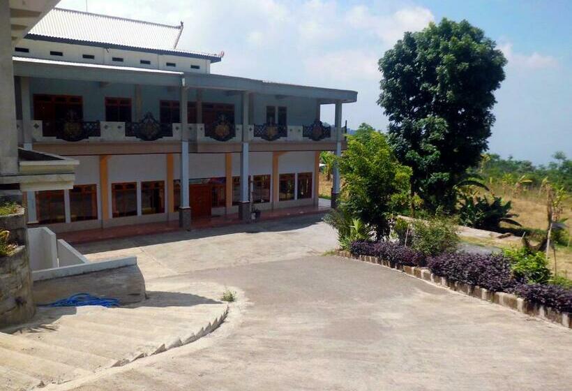 פנסיון Km 31 Sujono Guesthouse