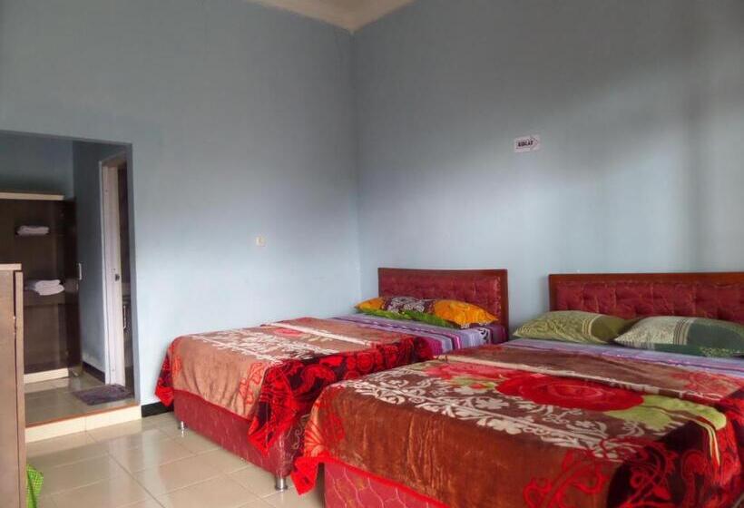 بنسيون Km 31 Sujono Guesthouse