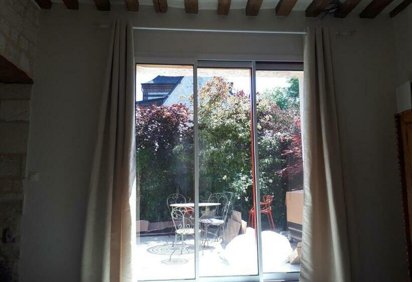 פנסיון La Maison De L Ange