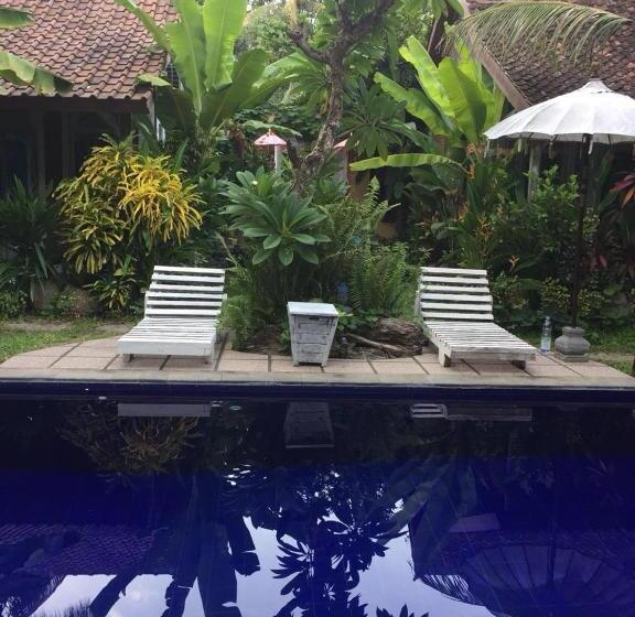 펜션 Pranajaya Villa At Desa Wisata Tejakula