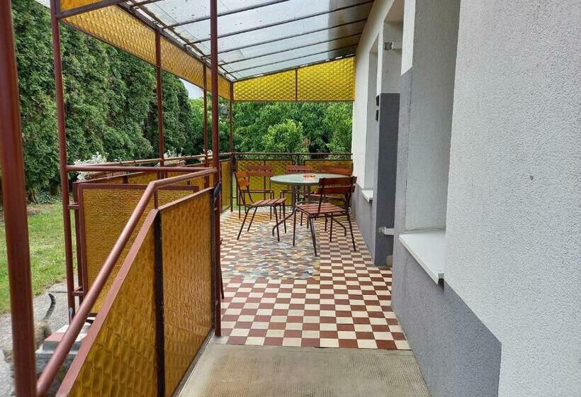 Пансион Szilva Apartman