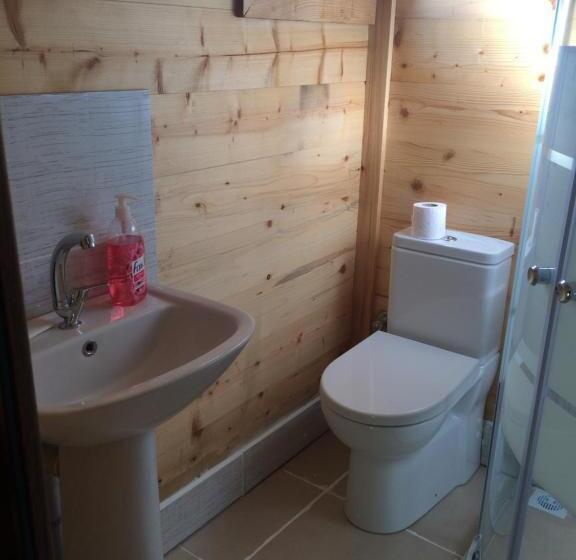 Pensione Vi̇lla Devor