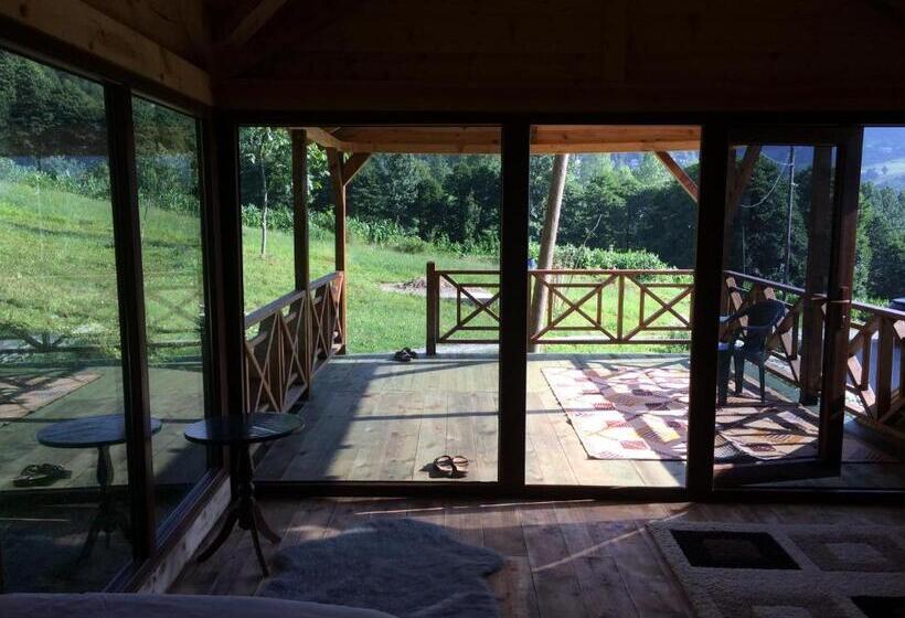 Pensione Vi̇lla Devor