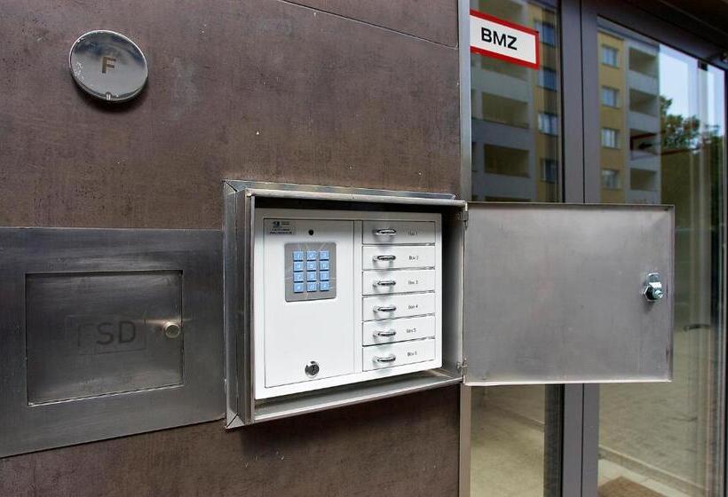 Apartmenthouse Berlin Am Görlitzer Park